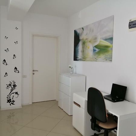 Apartament Negru Voda Pitesti Exterior photo